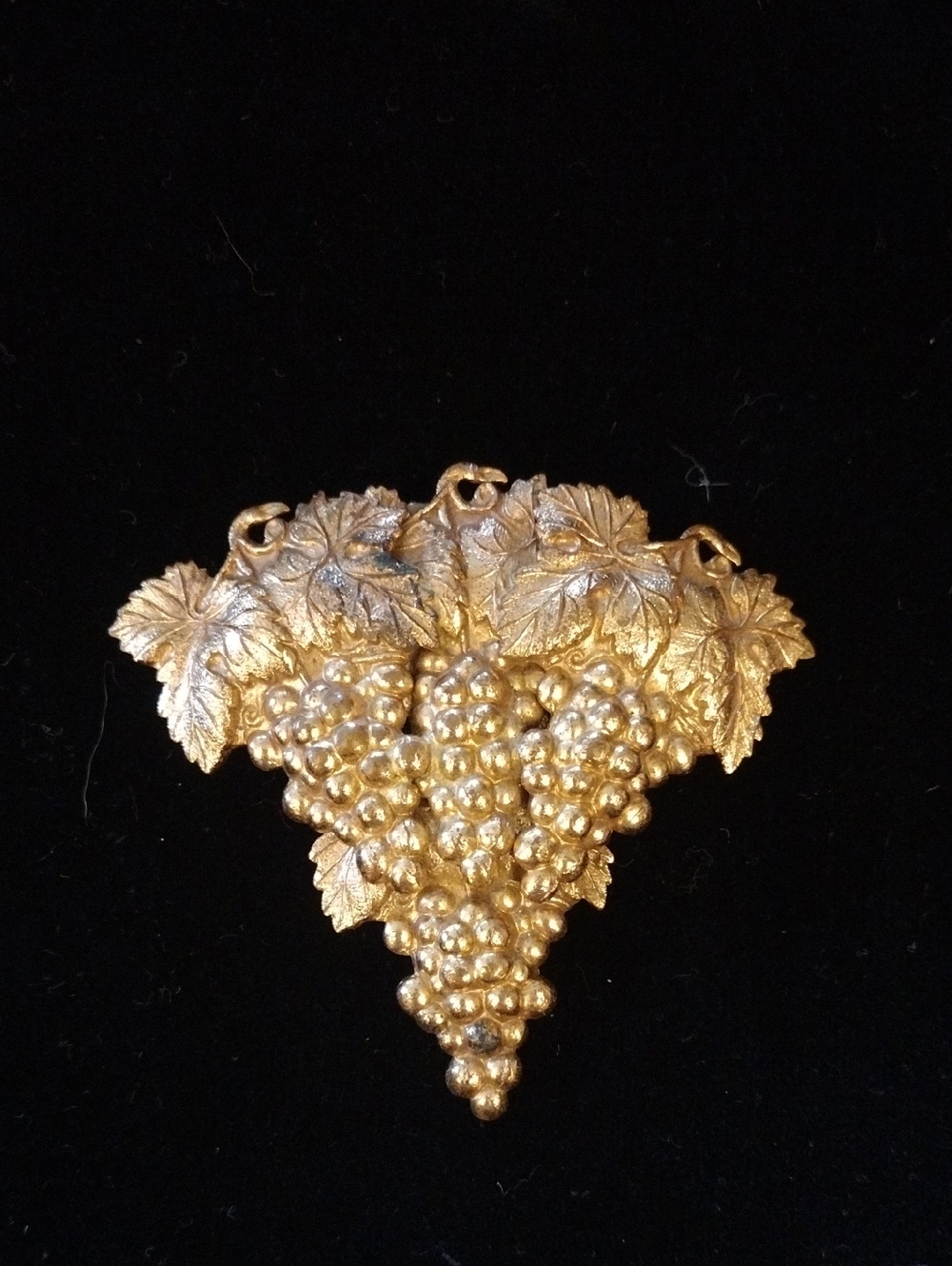 Vintage Gold Grape Cluster Clip